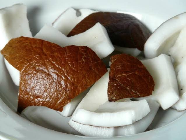 how to store cut coconut in fridge
